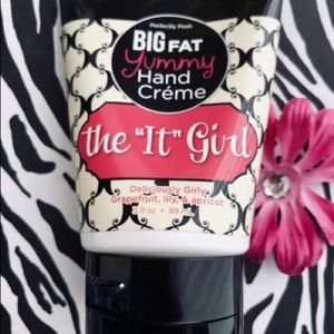 Perfectly Posh The “It” Girl BFY Hand Creme